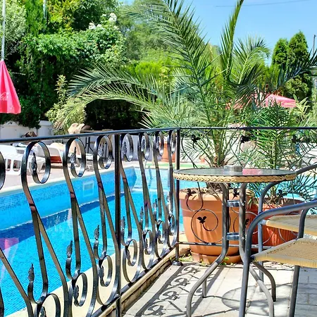 Feniks Hotel Lozenets